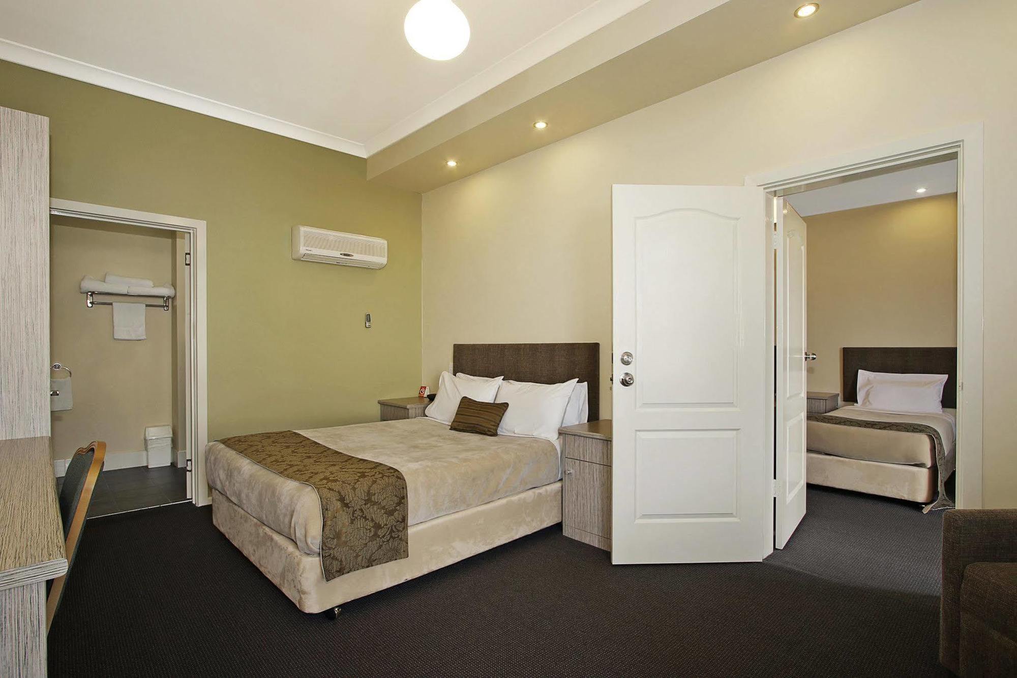 Prince Of Wales Hotel Wagga Wagga Eksteriør bilde